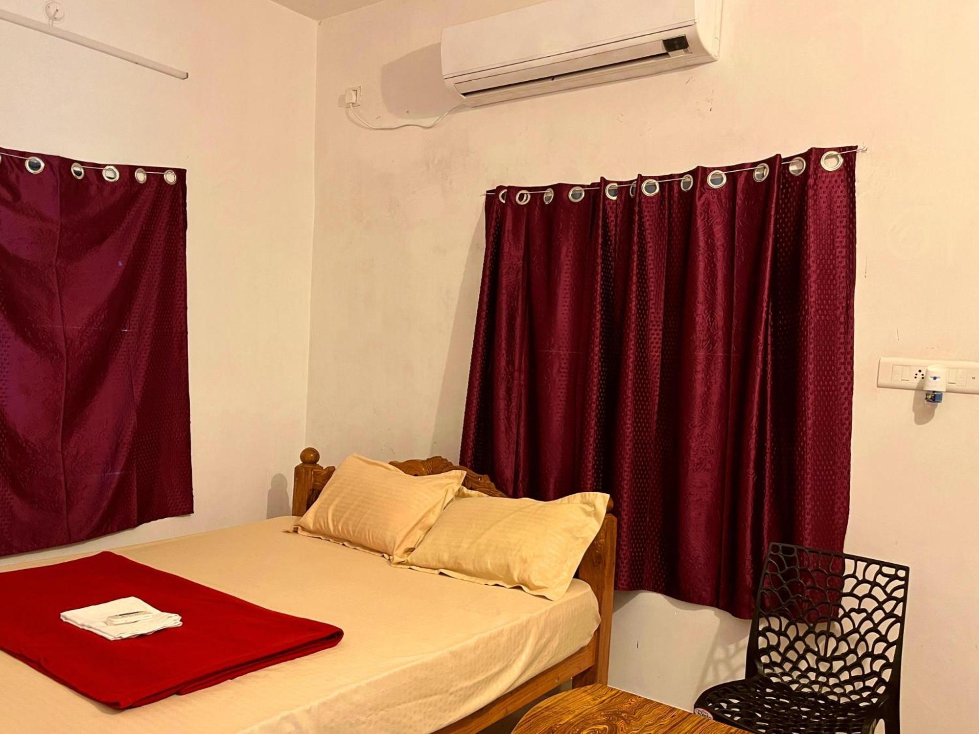 Gt Guest House Virāmpattinam Eksteriør bilde