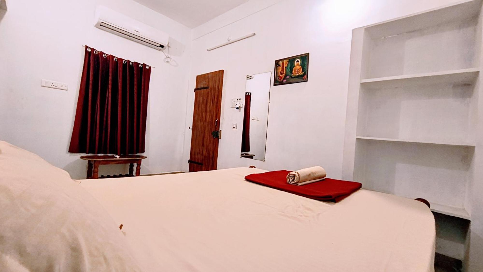 Gt Guest House Virāmpattinam Eksteriør bilde